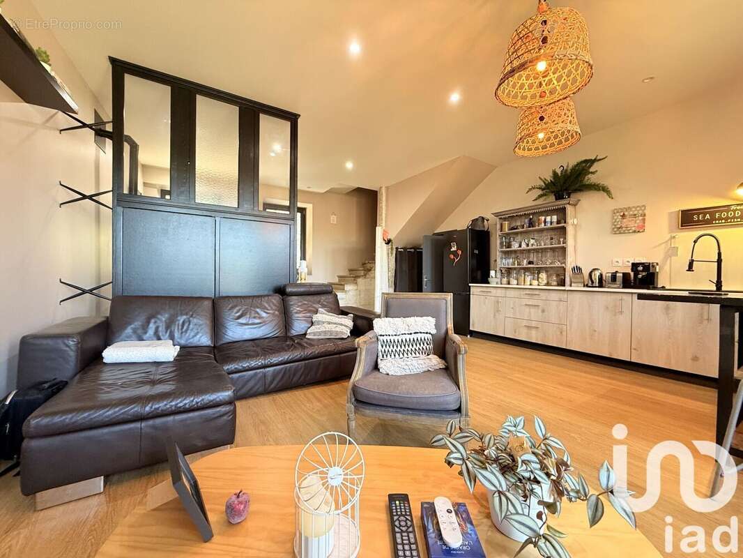 Photo 8 - Maison à NEUVILLE-SUR-AIN