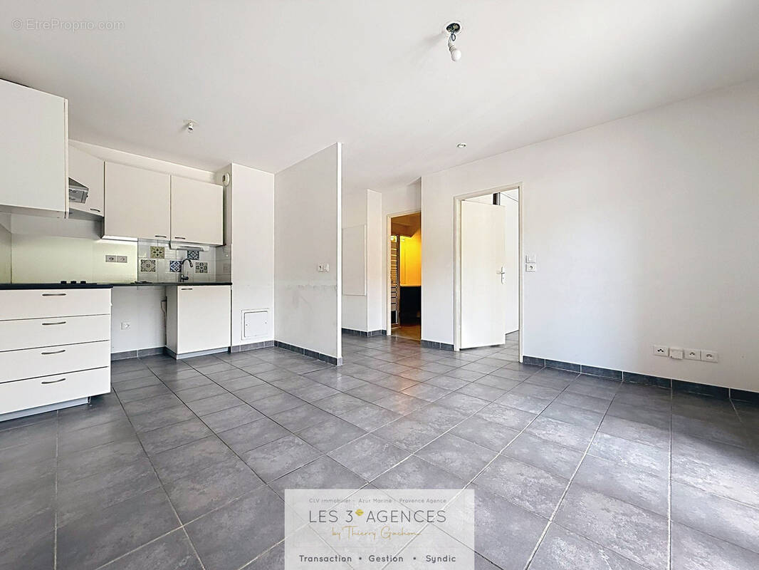 Appartement à COGOLIN