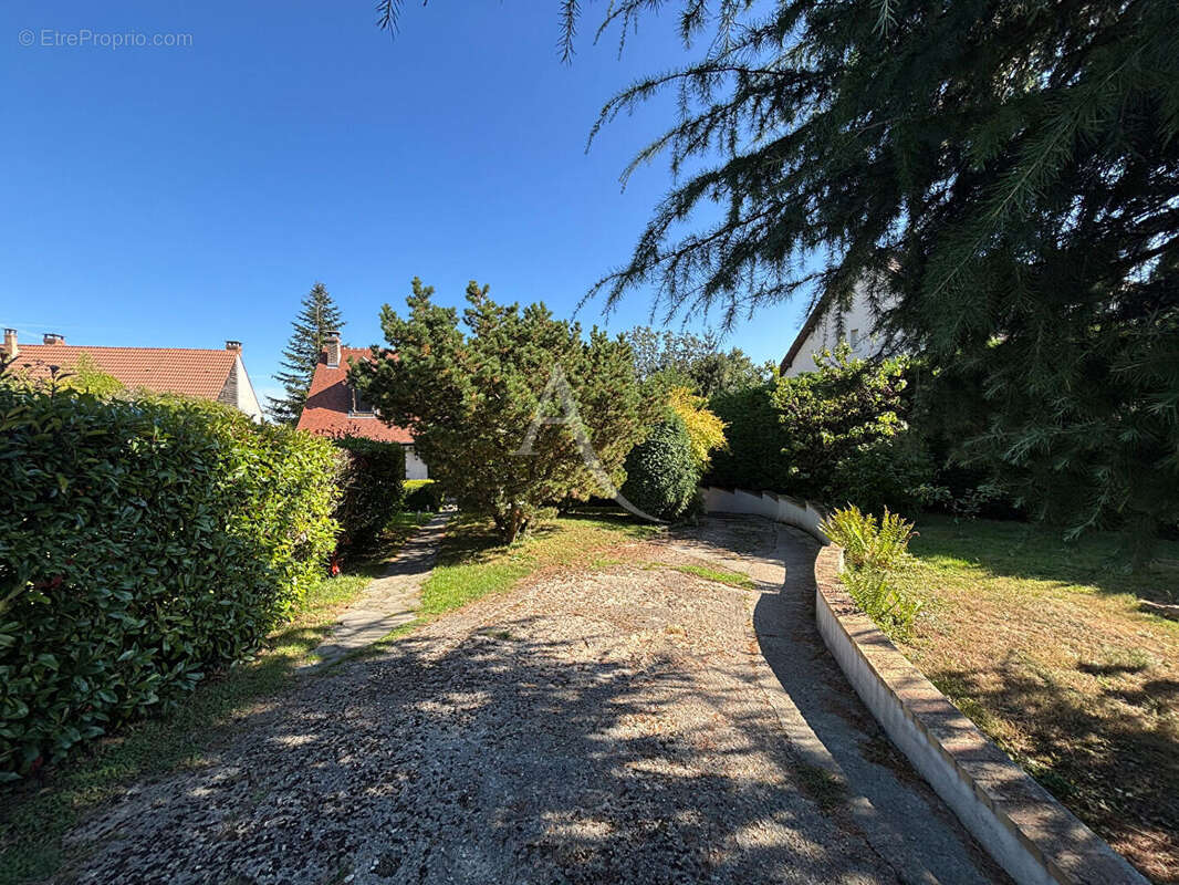 Maison à DAMMARTIN-EN-GOELE