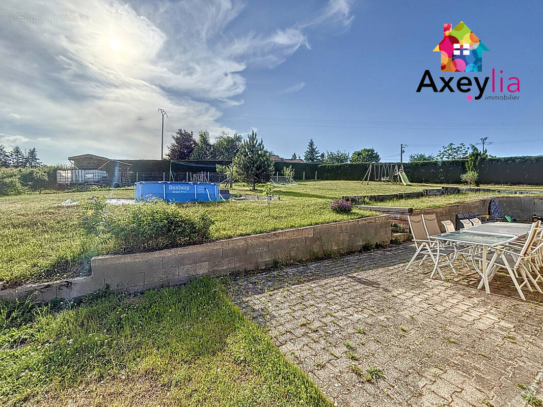 Maison à LA PACAUDIERE