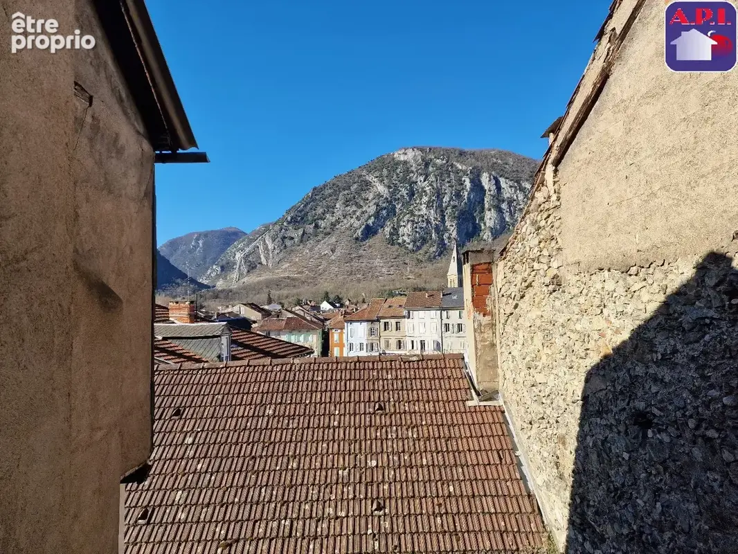 Maison 70 m² à Tarascon-Sur-Ariege  - photo 9