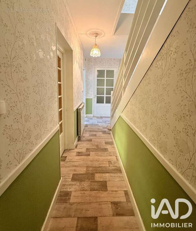 Maison 122 m² à Cornimont  - photo 2