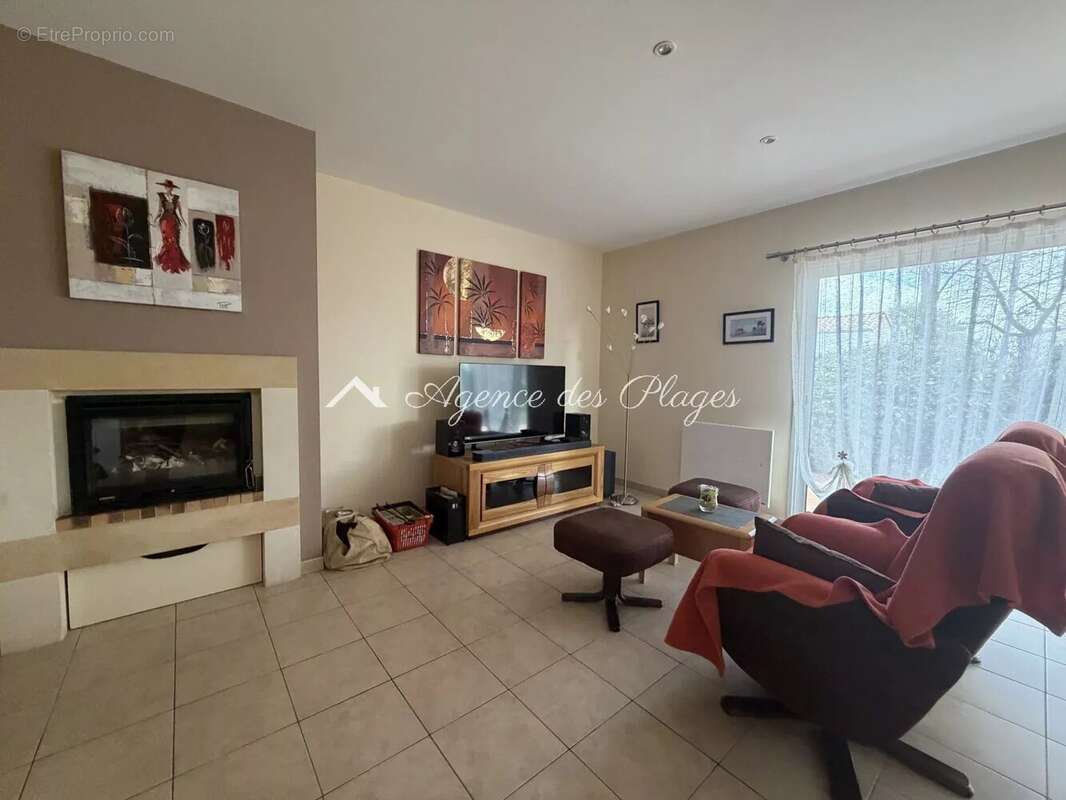 Maison à MESCHERS-SUR-GIRONDE