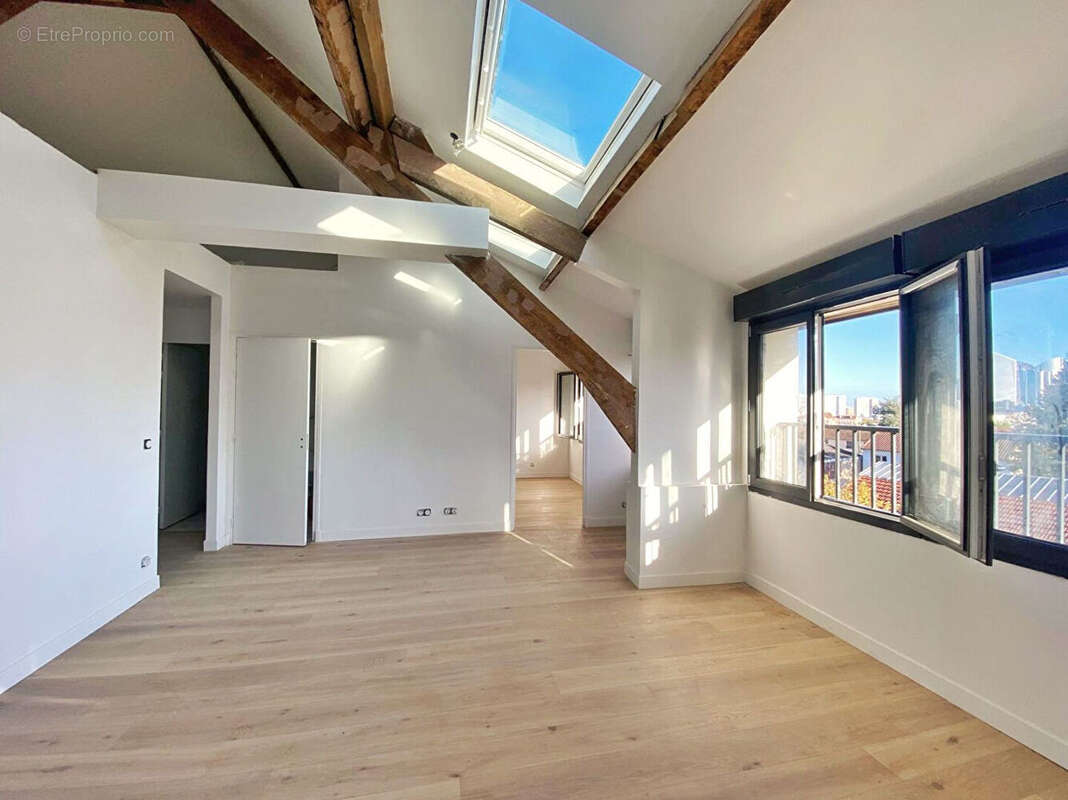 Appartement à NANTERRE