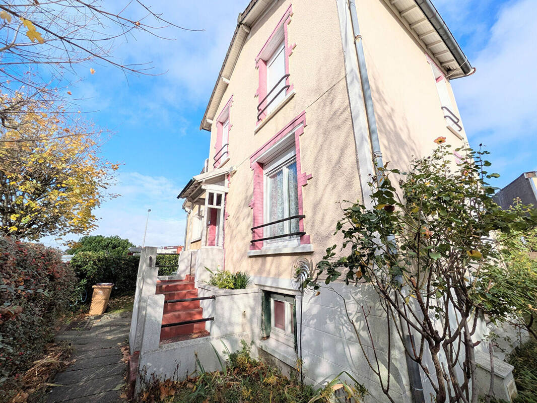 Maison à VILLEMOMBLE