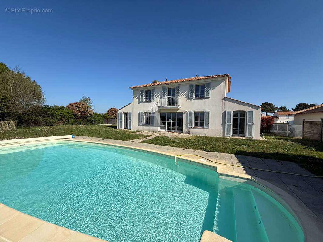 Maison à L'AIGUILLON-SUR-VIE