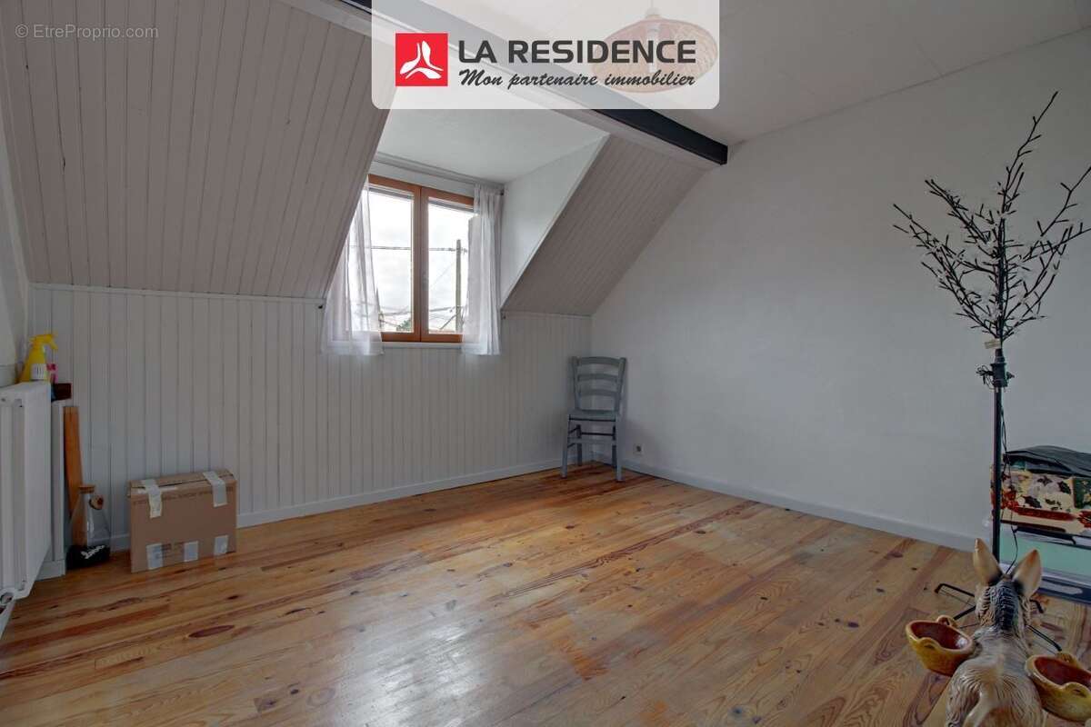 Maison à LES MUREAUX