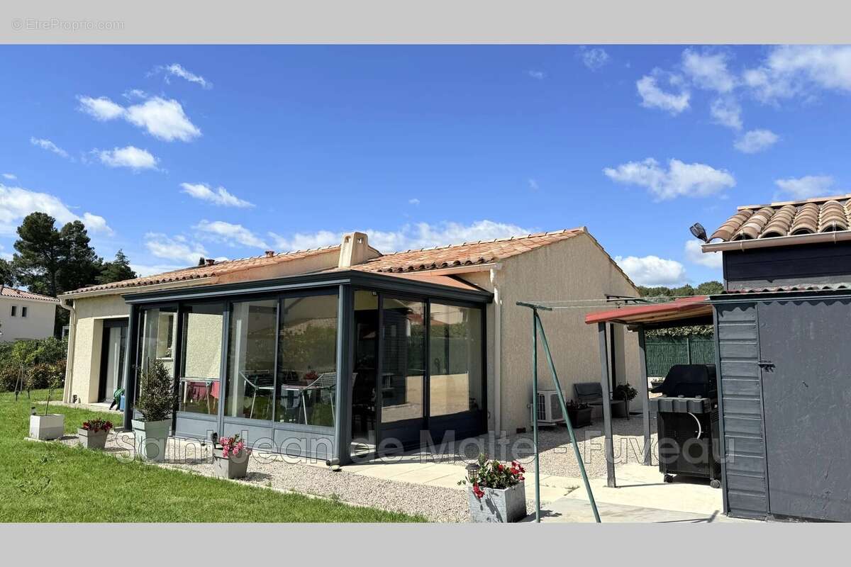 Maison à POURRIERES