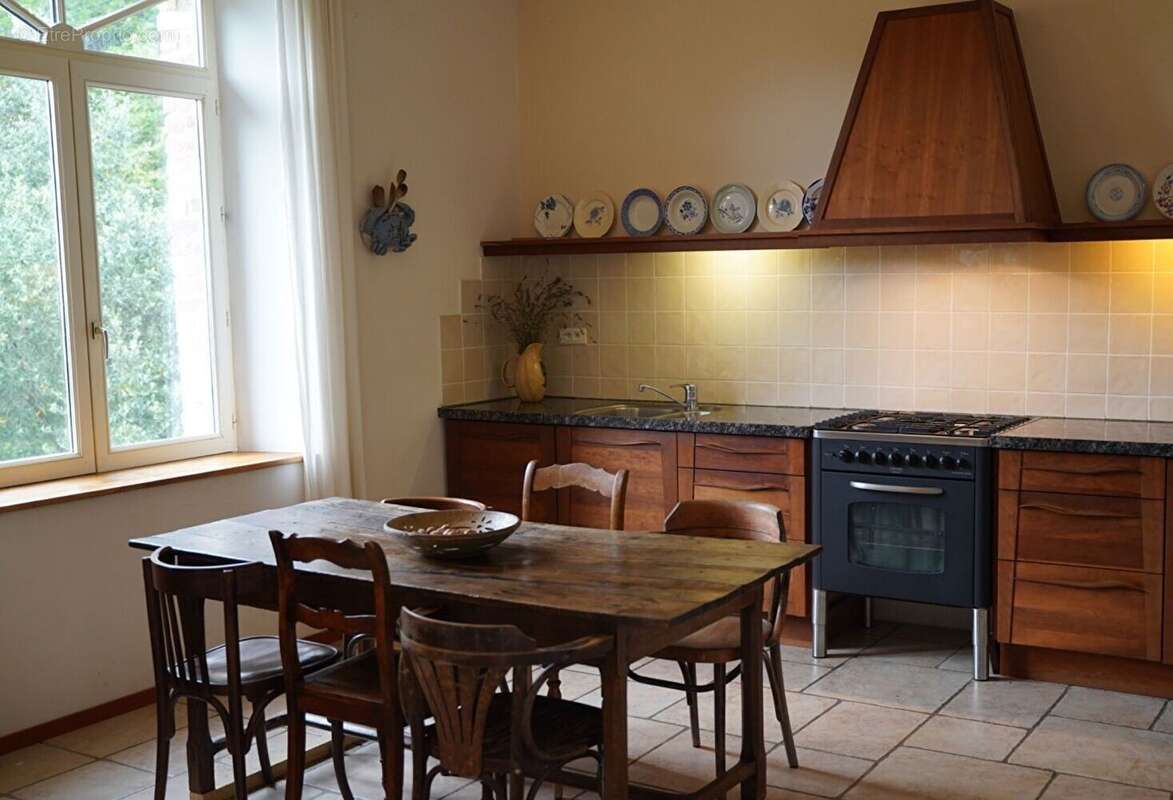 Appartement à MEYRANNES