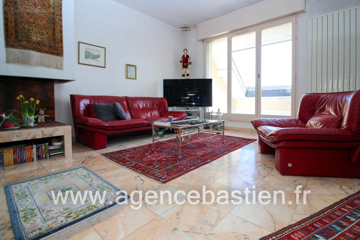 Appartement à SAUVERNY