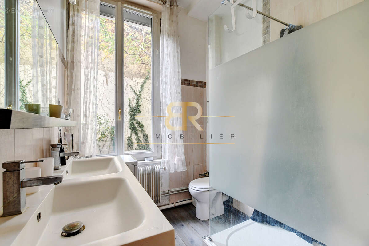 Appartement à PARIS-12E