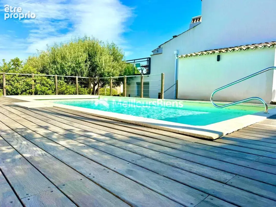 Golfe de Saint-Tropez - Les Issambres -Appartement 100m2 rez de jardin vue mer & mer à pied ! - photo 5