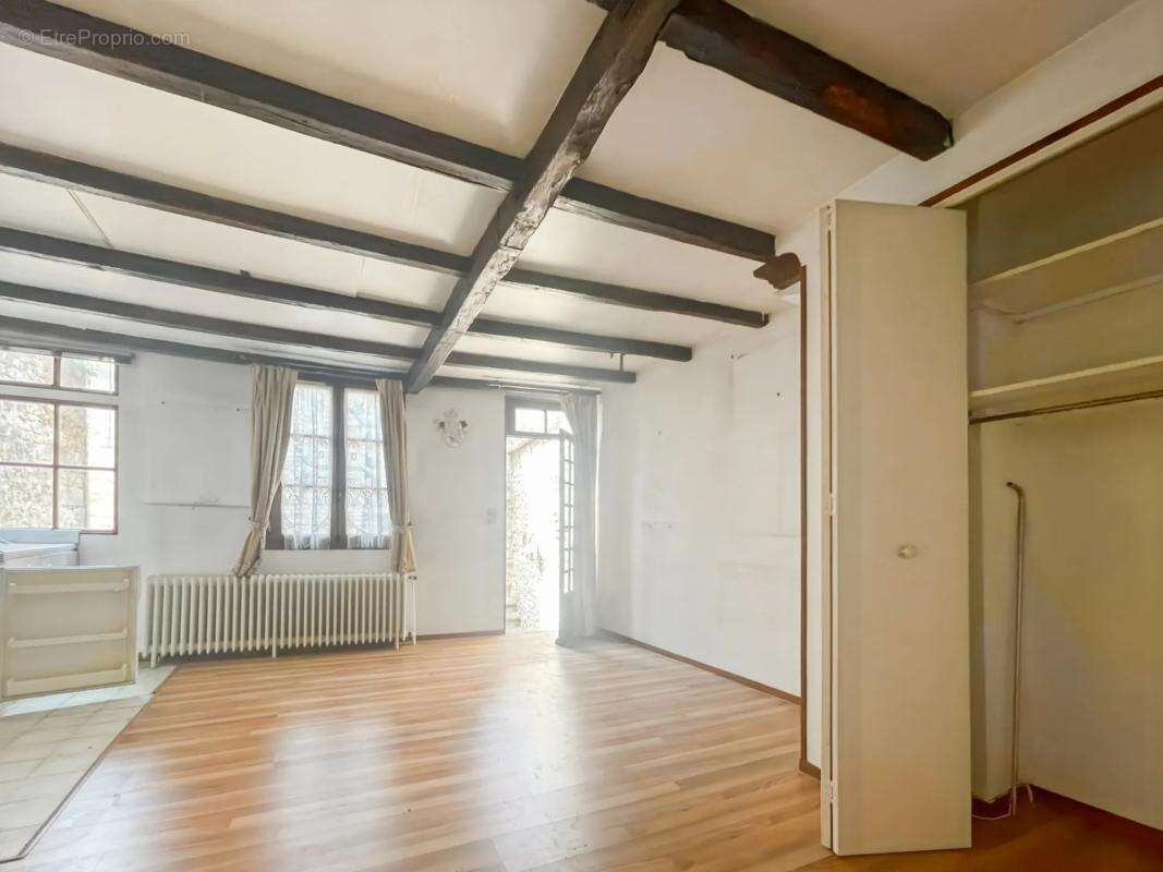 Maison à LA FERTE-ALAIS