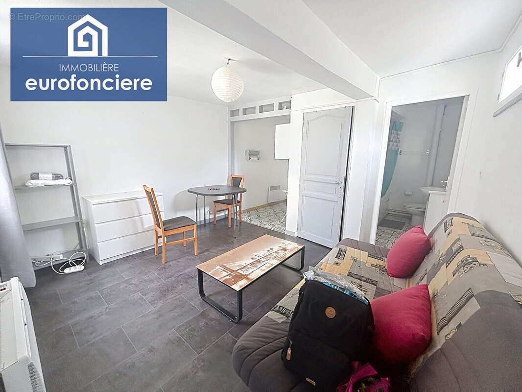 Appartement Troyes 1 pièce(s) 23.96 m2 - photo 2