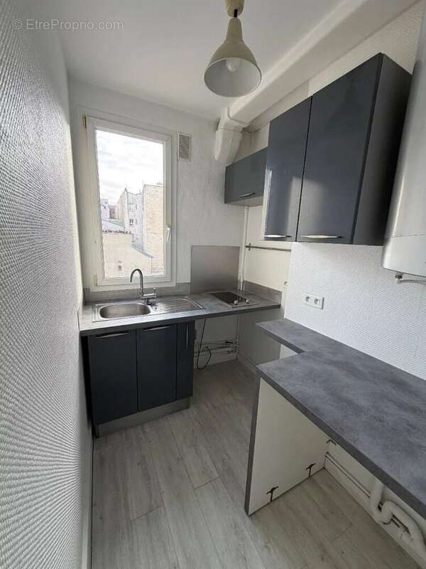 Appartement à PARIS-20E