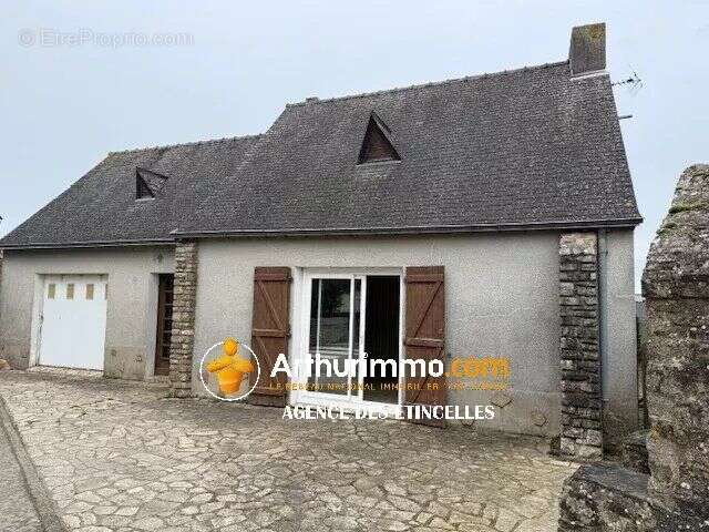 Maison à MARTIGNE-FERCHAUD