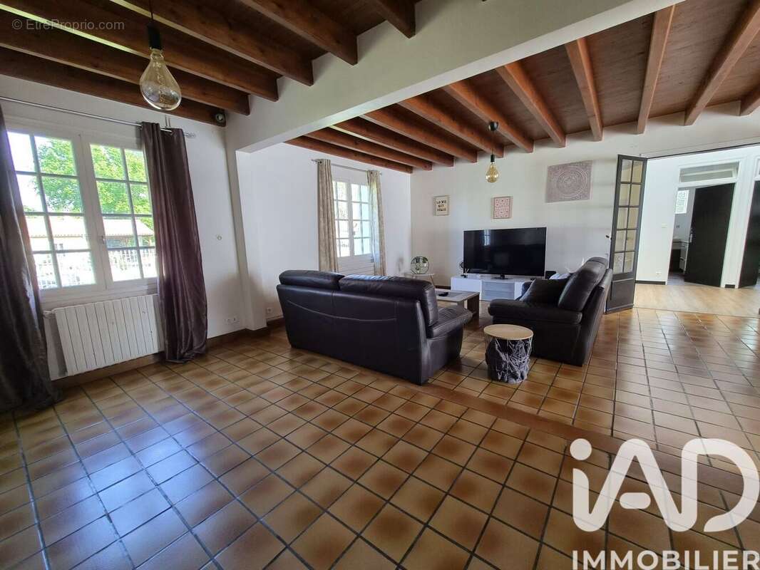 Maison 218 m² à Aigonnay  - photo 6