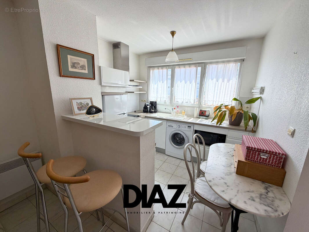 Appartement T2 avec terrasse, garage et ascenseur   Résidence Les Terrasses de Séverine   Nîmes - photo 2