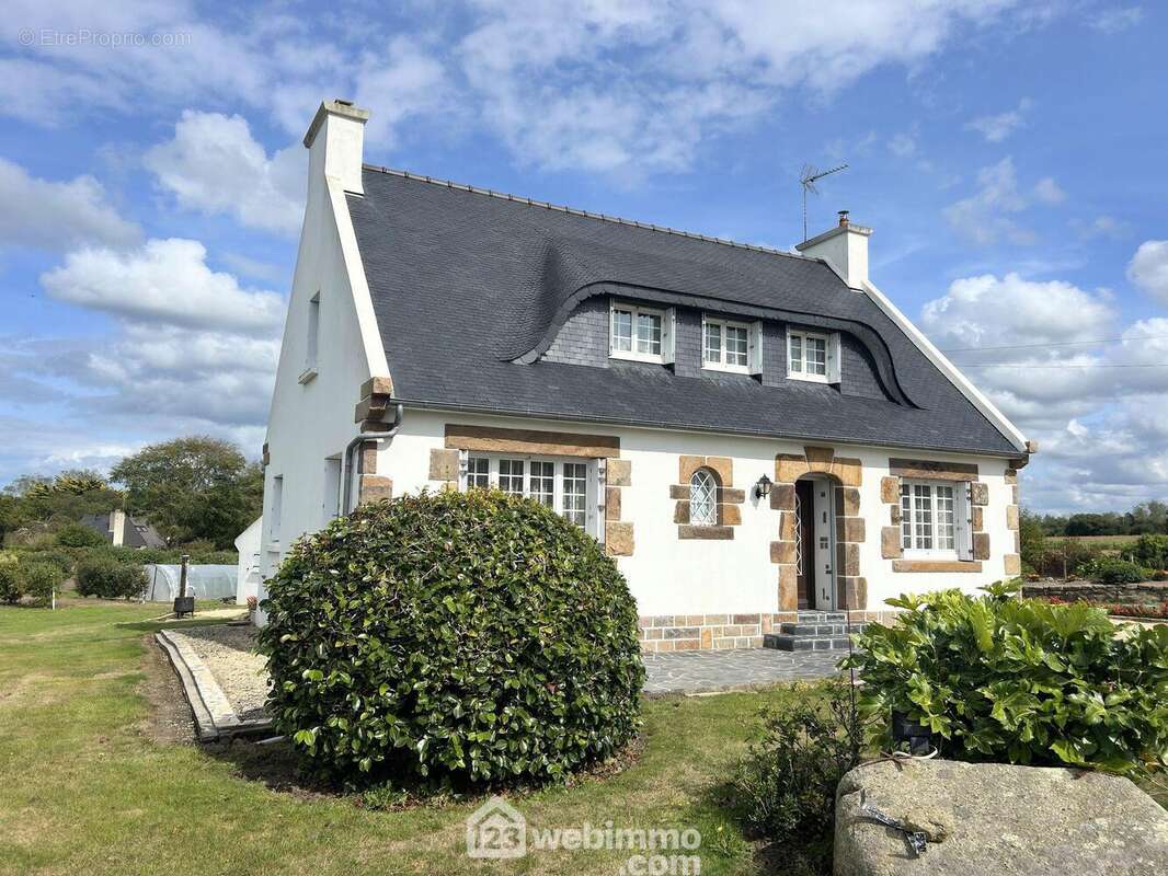 Maison 135 m² à Tredrez-Locquemeau  - photo 3