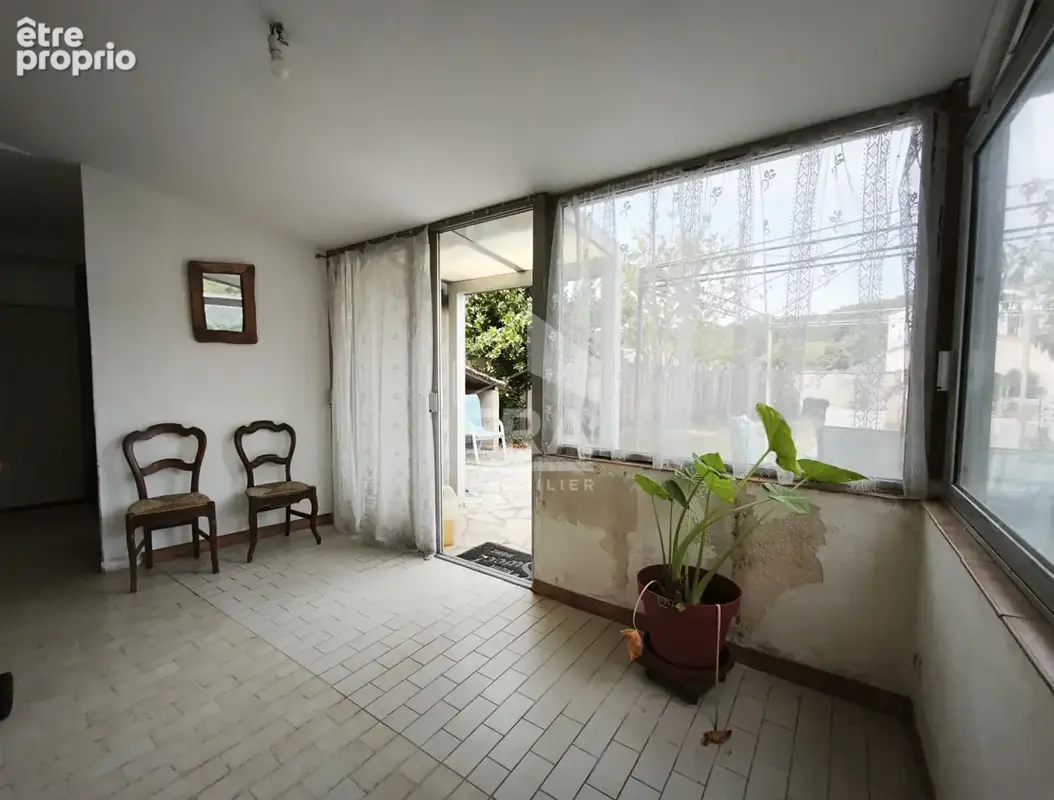 Maison rénovée avec grande pièce de vie - photo 12