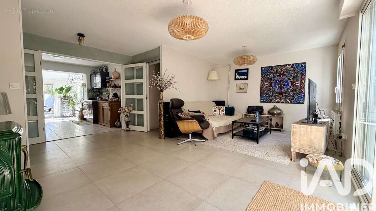 Photo 3 - Maison à PEYRESTORTES