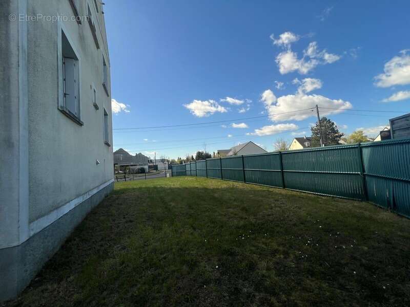 Appartement à SAINT-CYR-SUR-LOIRE