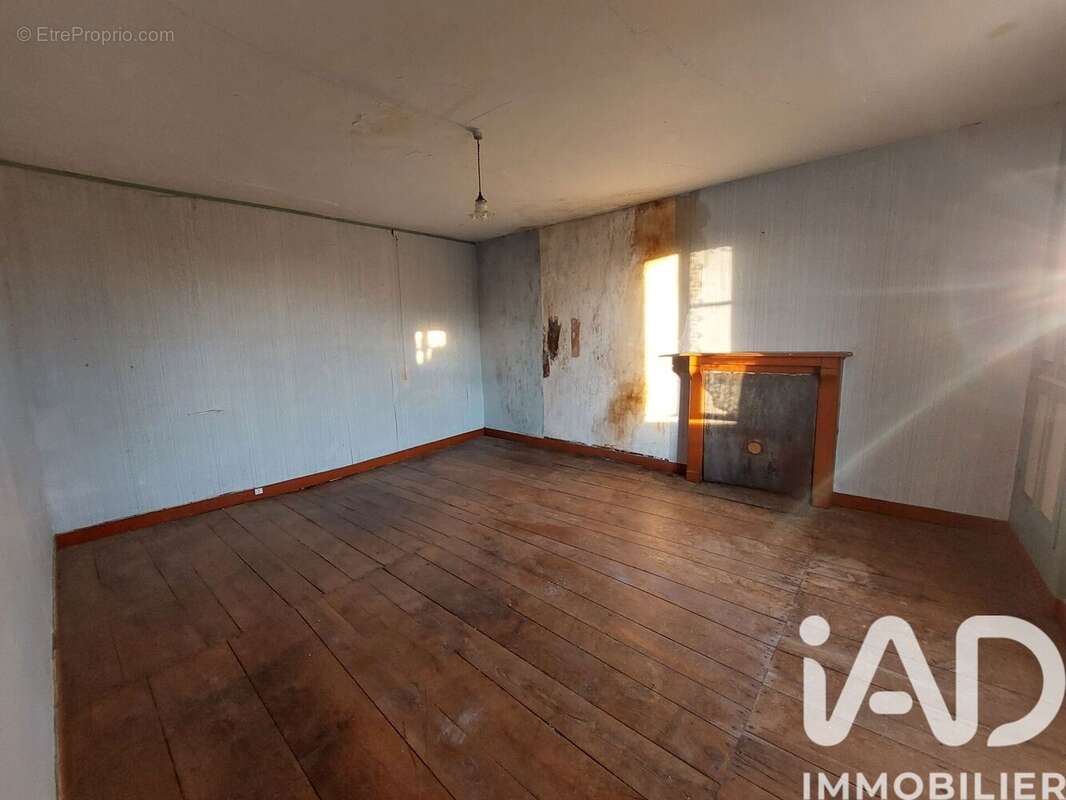 Photo 5 - Maison à SAINT-LAURENT-SUR-GORRE