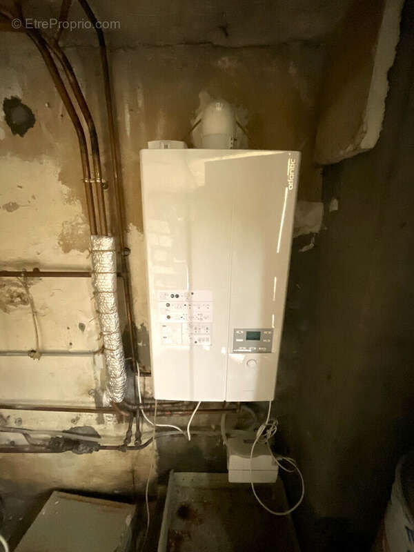 Maison à MAURECOURT