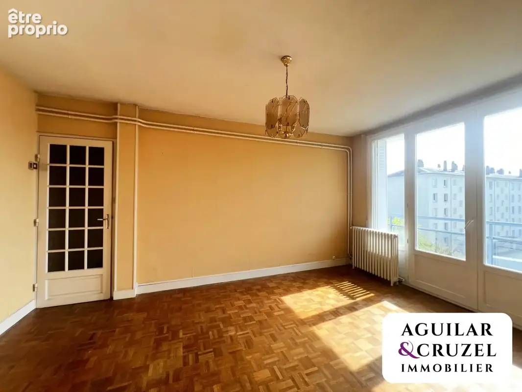 EN EXCLUSIVITÉ   Quartier Auron-Quai du Bassin - Appartement T3 - photo 4