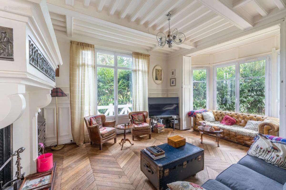 Maison à SAINT-LEU-LA-FORET