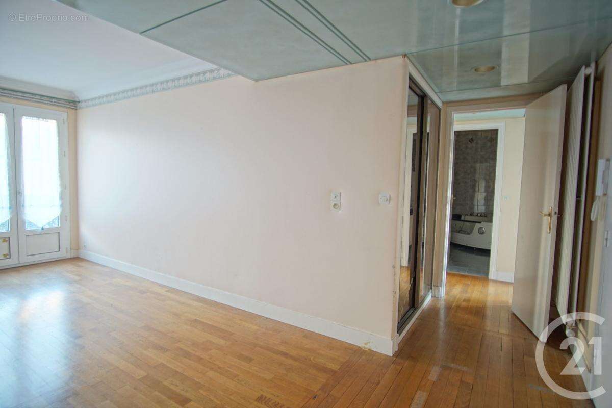 Appartement à CHOISY-LE-ROI