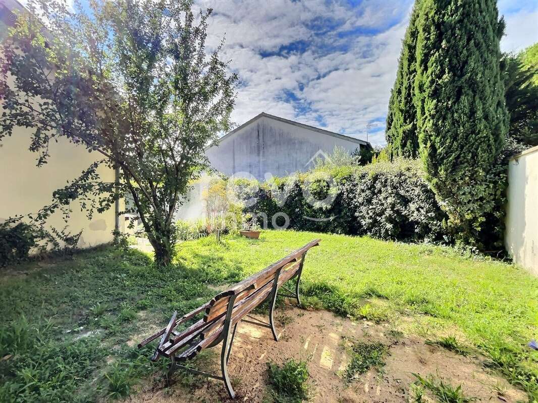 Maison à VAULX-EN-VELIN