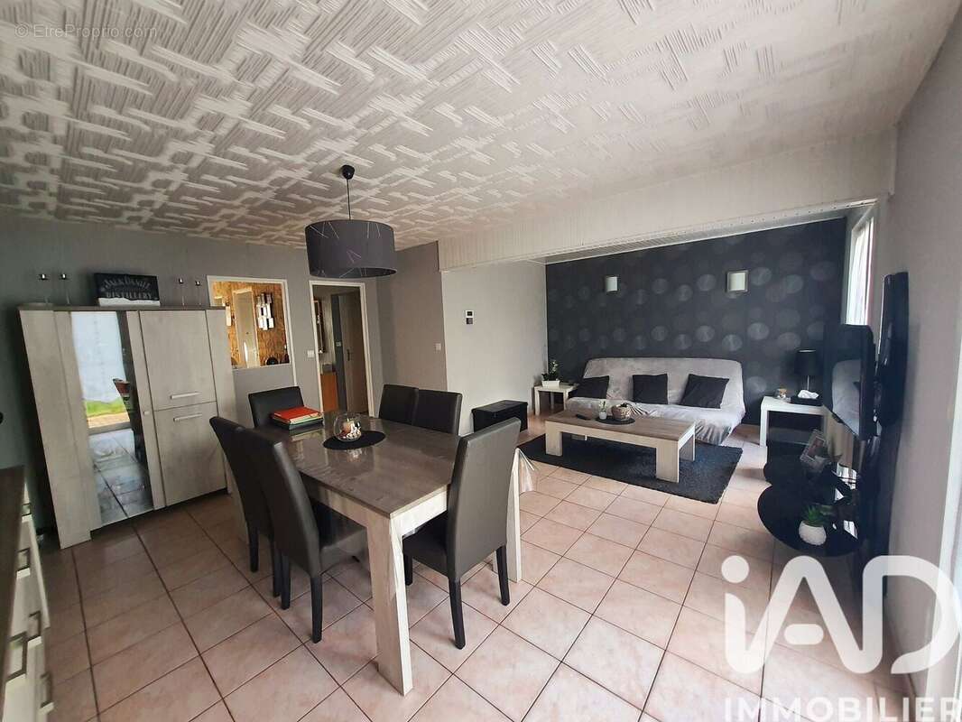 Photo 5 - Maison à BARLIN