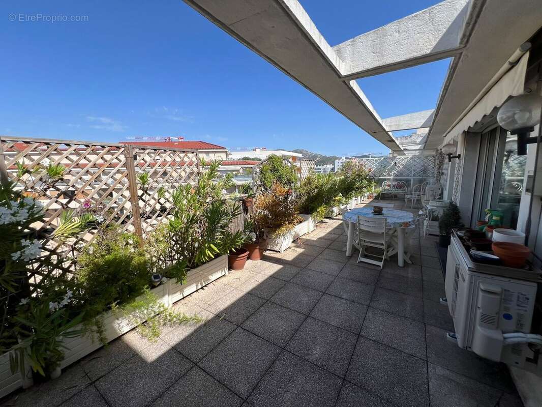 Appartement à MARSEILLE-8E