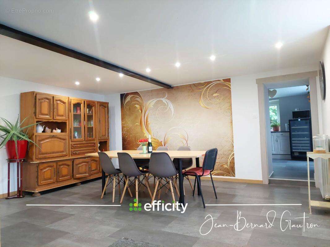 Maison à POMMERIT-LE-VICOMTE