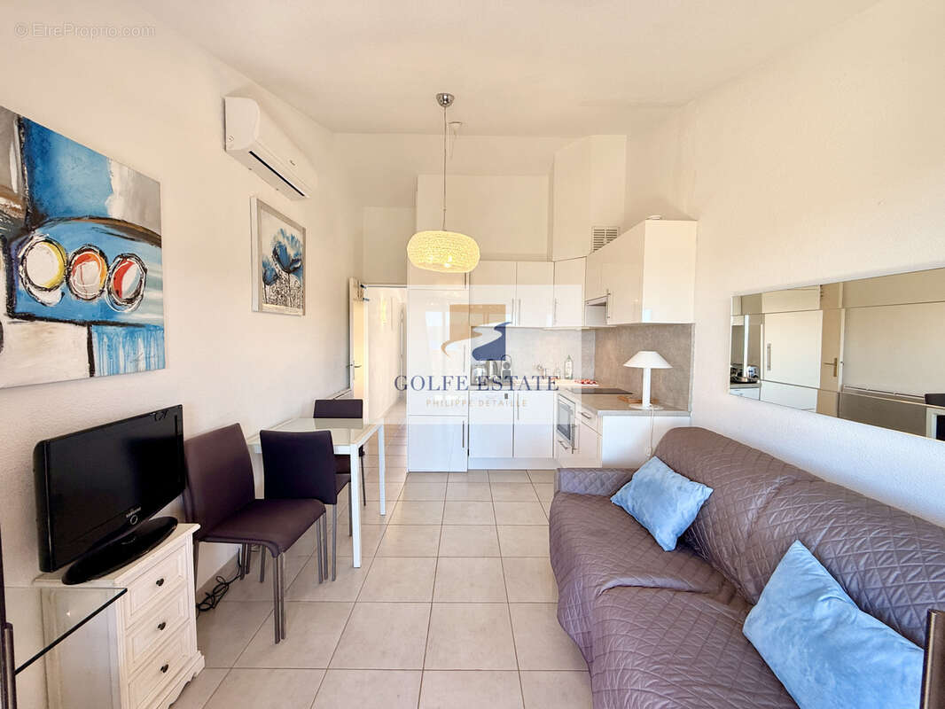 Appartement à LA CROIX-VALMER