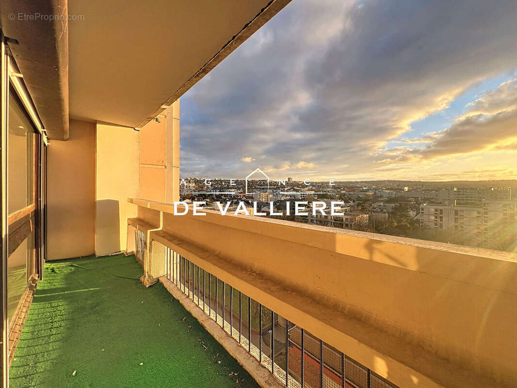 Appartement à NANTERRE