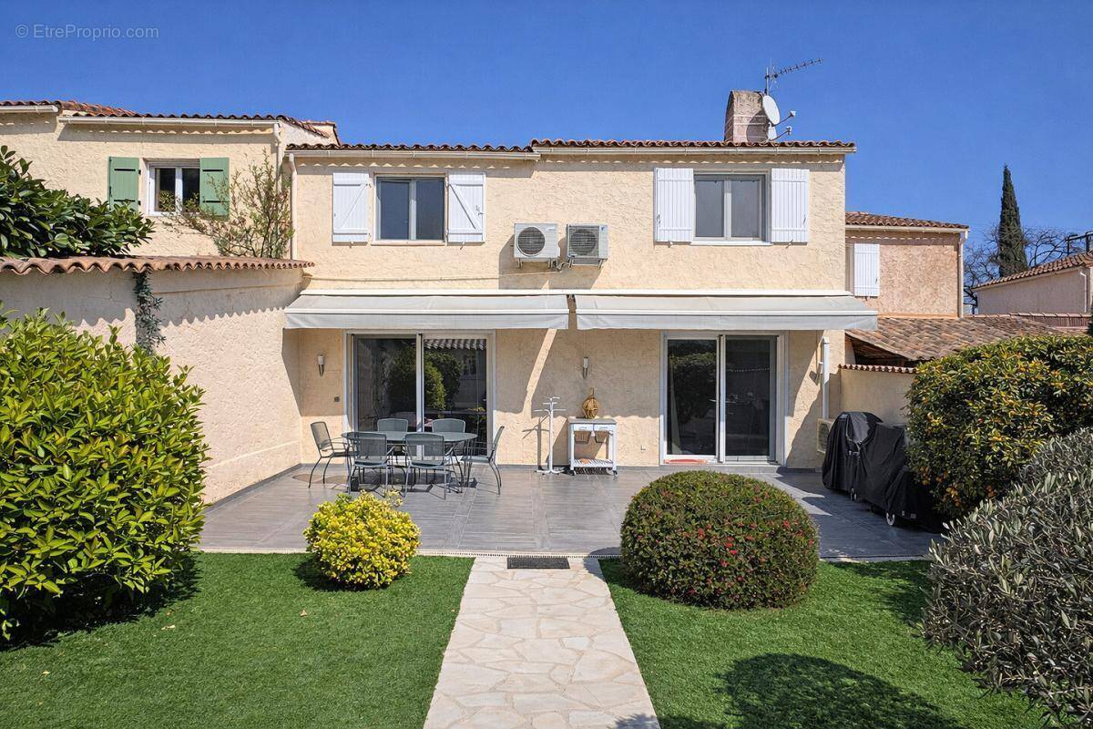 Maison à LA COLLE-SUR-LOUP