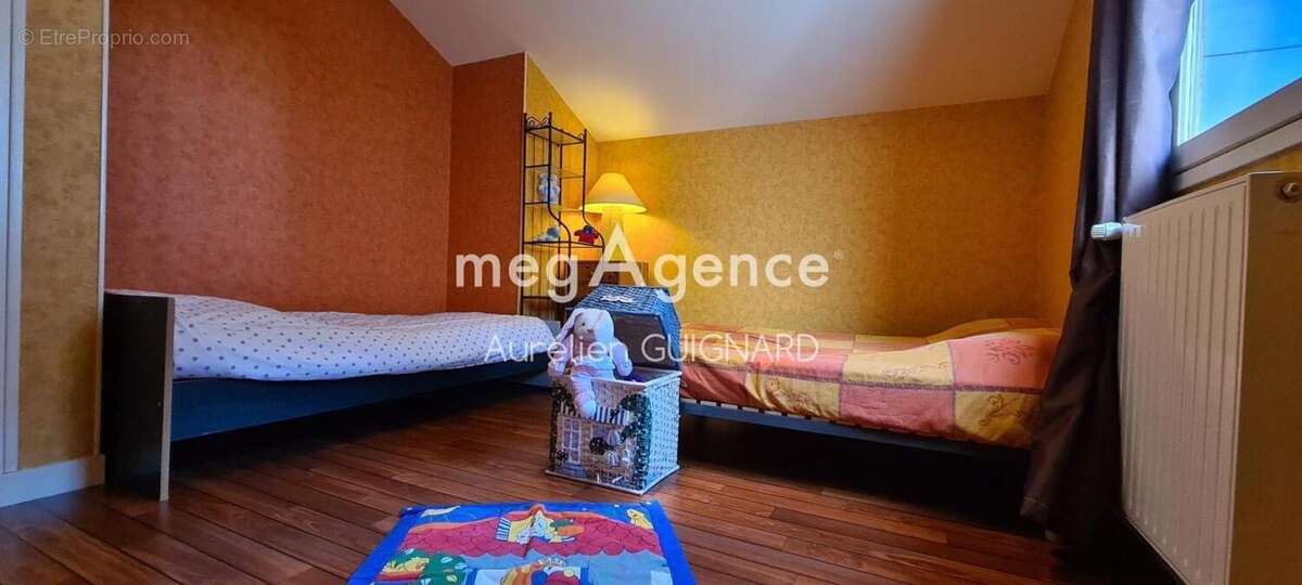 Maison à NUEIL-LES-AUBIERS