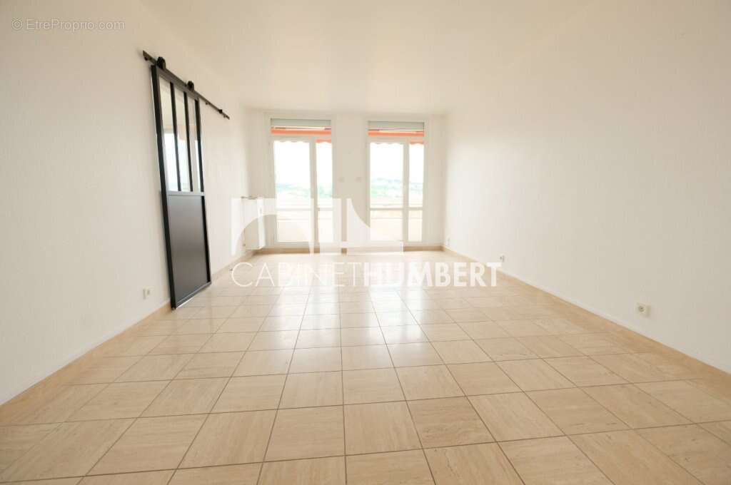 Appartement à SAINT-ETIENNE