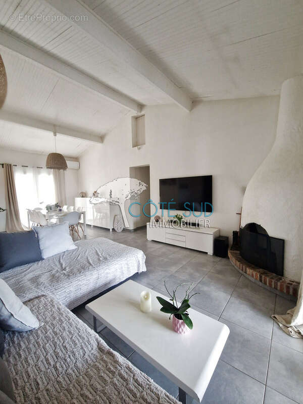 Maison à LORGUES