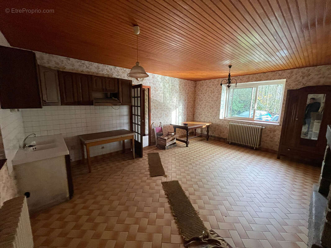 Maison à LE TRONCHET