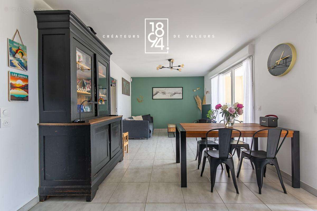 Appartement à MEYREUIL