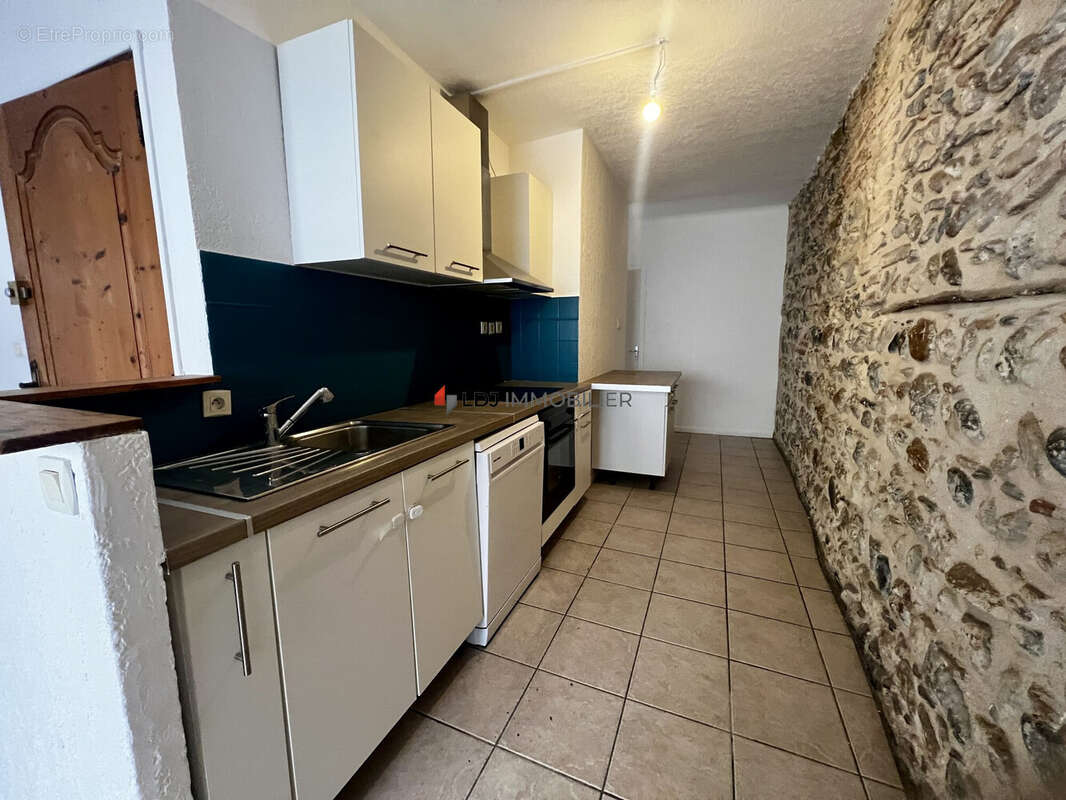 T - Appartement à RIVESALTES