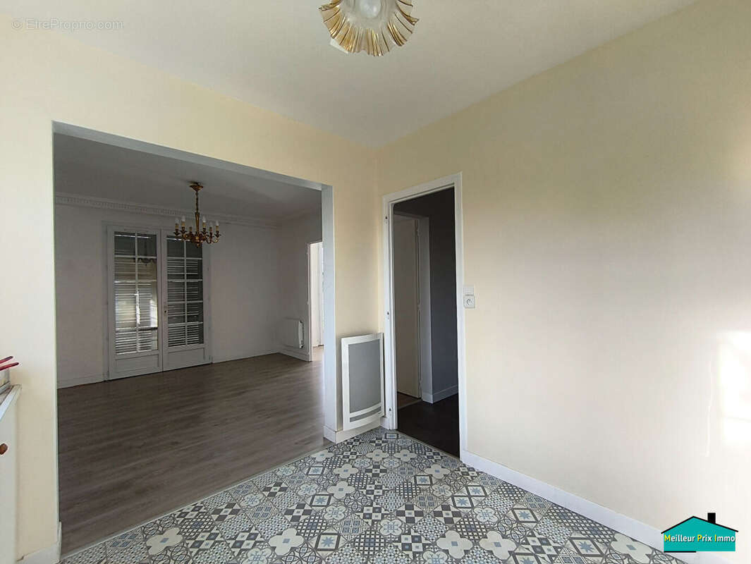 Maison à BOIS-DE-CENE