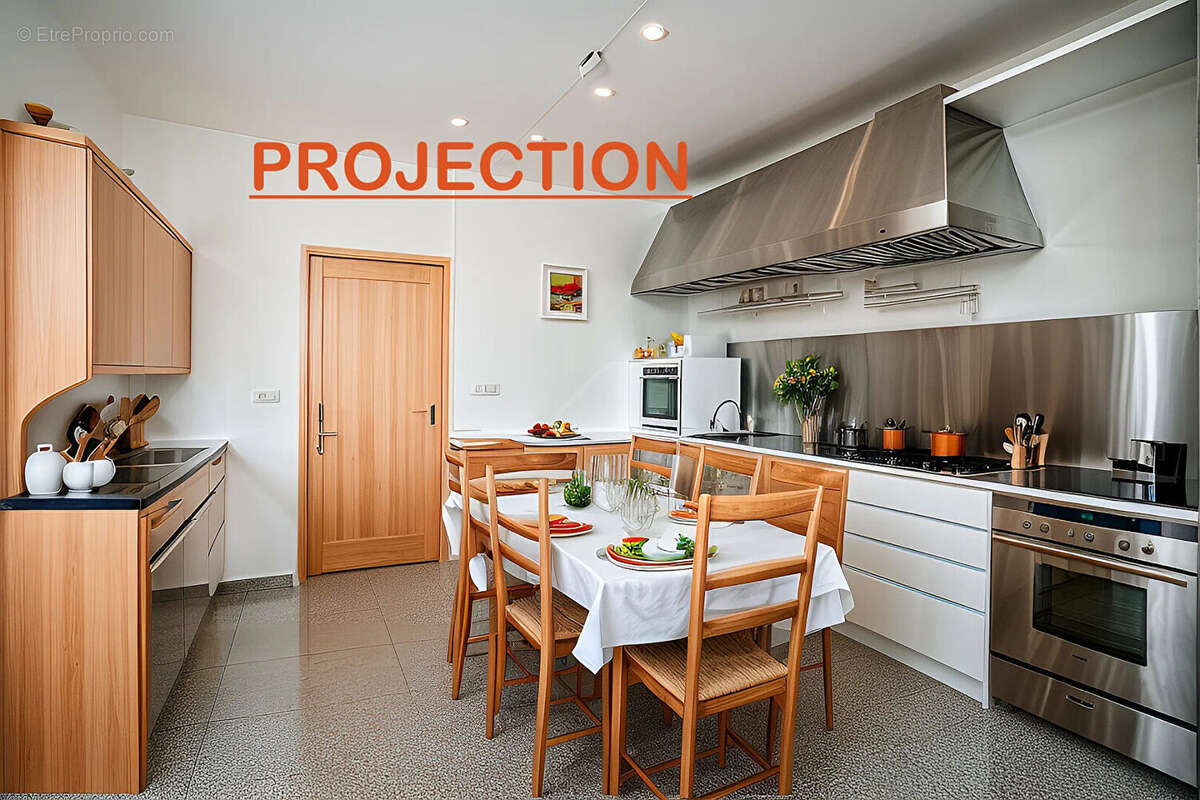 Maison à COURCY-AUX-LOGES