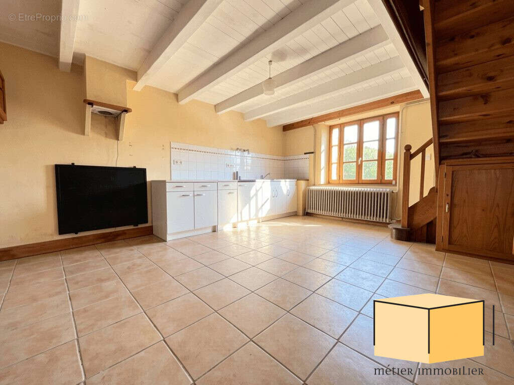 Maison 162 m² à Virieu-Le-Petit  - photo 4