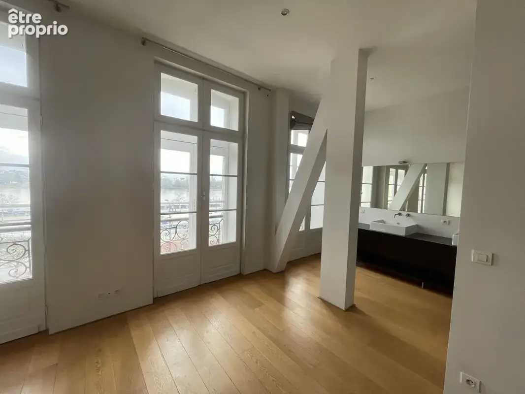 Appartement 4 pièces 127 m² à vendre à Bordeaux (33000) - photo 2