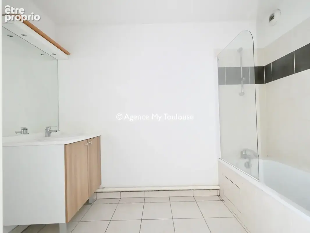 Montaudran, T3 de 70 m2 en rez de chaussée avec grand balcon et 2 places de parking dans résidence récente - photo 11