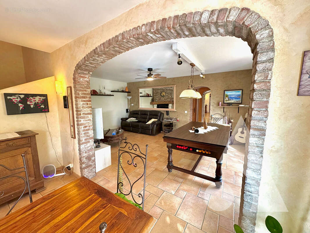 Maison à VILLECROZE